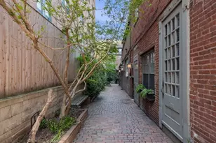 36 Joy St, Boston, MA 02114 - Photo 17