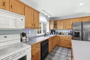 14 Mark's Ln, Freetown, MA 02717 - Photo 19