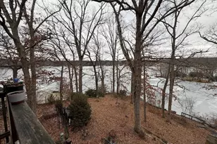 133 Lakeshore Dr, Blackstone, MA 01504 - Photo 5