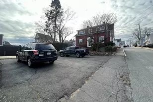 126 Lowell St, Peabody, MA 01960 - Photo 11