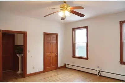 20 Perkins St #1, Westfield, MA 01085 - Photo 3