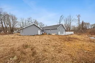 300C Prospect Hill St, Taunton, MA 02780 - Photo 5