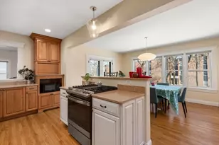 26 Portsmouth St, Boston, MA 02135 - Photo 13