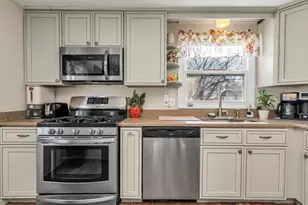 45 Middlebury St, Lawrence, MA 01841 - Photo 7