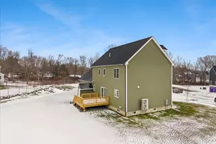 40 Austin Ct, Brockton, MA 02302 - Photo 5