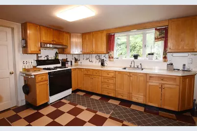 696 Summer, Rockland, MA 02370 - Photo 3