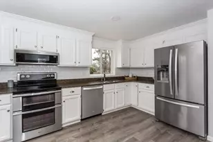 7 Glenwood Rd, Franklin, MA 02038 - Photo 11