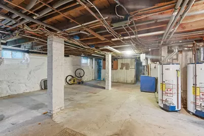 21 Salisbury St, New Bedford, MA 02744 - Photo 19