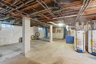 21 Salisbury St, New Bedford, MA 02744 - Photo 19