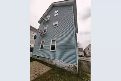 76 Church St, Fall River, MA 02724 - Photo 3
