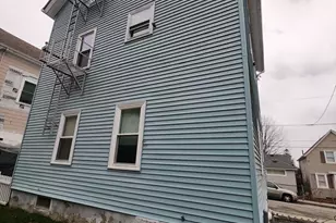 76 Church St, Fall River, MA 02724 - Photo 3