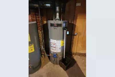 76 Church St, Fall River, MA 02724 - Photo 21