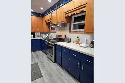 76 Church St, Fall River, MA 02724 - Photo 5