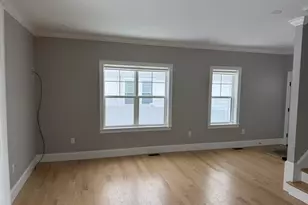 33 Hovey St, Watertown, MA 02472 - Photo 5