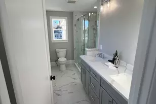 33 Hovey St, Watertown, MA 02472 - Photo 13