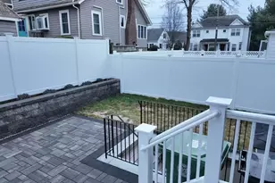 33 Hovey St, Watertown, MA 02472 - Photo 19