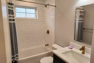 33 Hovey St, Watertown, MA 02472 - Photo 13