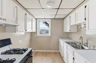 405 Warren St, Fall River, MA 02721 - Photo 5