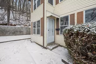 20 Temple St, Fitchburg, MA 01420 - Photo 17