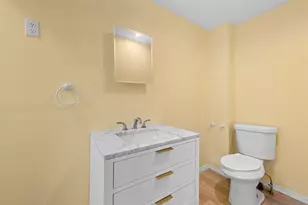 20 Temple St, Fitchburg, MA 01420 - Photo 5