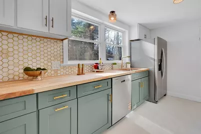 36 Silver St, South Hadley, MA 01075 - Photo 13