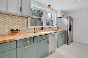 36 Silver St, South Hadley, MA 01075 - Photo 13