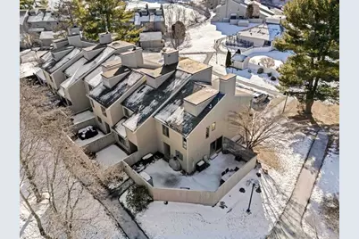 30 Mill Pond #30, North Andover, MA 01845 - Photo 1