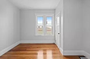 33 Harbor View St, Boston, MA 02125 - Photo 7