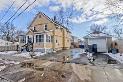 41 Embury St, Springfield, MA 01109 - Photo 3