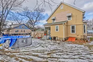 41 Embury St, Springfield, MA 01109 - Photo 9