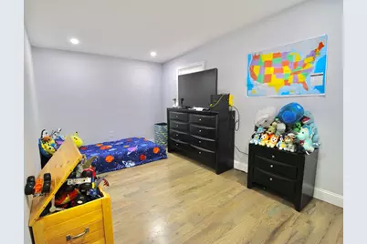 210 Nichols St, Gardner, MA 01440 - Photo 11