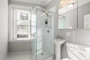 145 Charles St, Boston, MA 02114 - Photo 23