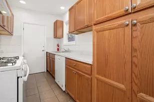 54 Las Casas St, Malden, MA 02148 - Photo 9