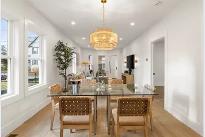 7 Bennett St #1, Medford, MA 02155 - Photo 5