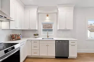 7 Bennett St, Medford, MA 02155 - Photo 13