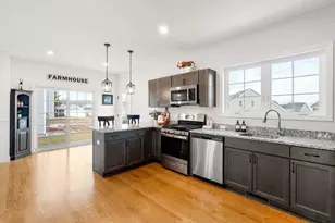 73 Tea Party Dr, Uxbridge, MA 01569 - Photo 11