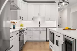 16 Franklin St, Salem, MA 01970 - Photo 3