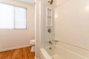 8 Longwood Dr, Andover, MA 01810 - Photo 7