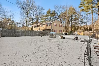 12 Belknap Rd, Medfield, MA 02052 - Photo 33