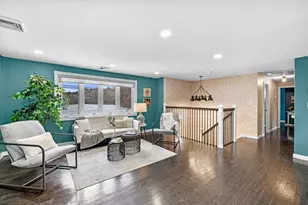 54 Methuen Rd, Dracut, MA 01826 - Photo 5