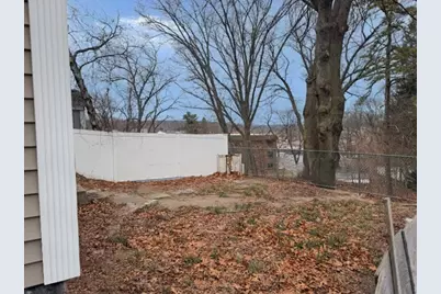 47 Ideal Rd, Worcester, MA 01604 - Photo 13