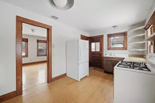 270 N East St, Amherst, MA 01002 - Photo 7