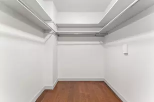 20 Hammond Pond Pkwy, Newton, MA 02467 - Photo 11