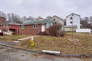 29 Dillon St, Worcester, MA 01604 - Photo 3