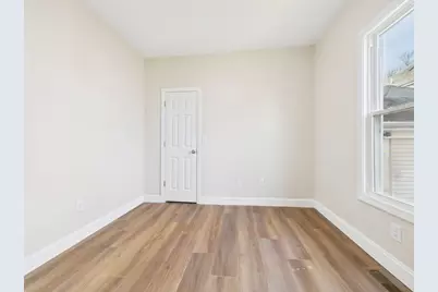 213 Summer St, New Bedford, MA 02740 - Photo 11