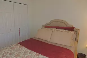 24 Greenleaves Dr, Amherst, MA 01002 - Photo 7