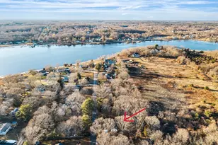 35 Water St, Berkley, MA 02779 - Photo 13