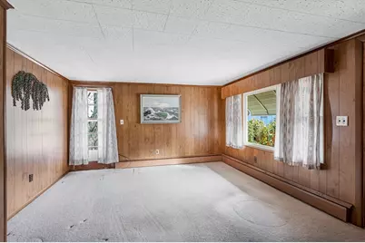 16 Peabody Ave, Dracut, MA 01826 - Photo 3