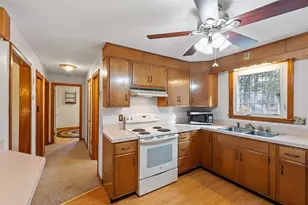 46 Woodruff Rd, Clinton, MA 01510 - Photo 5