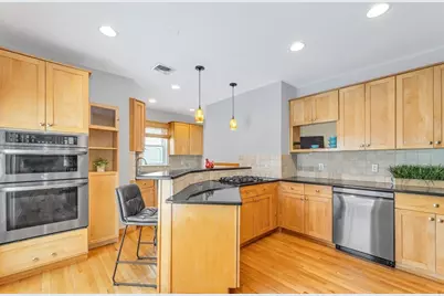 231 Lagrange Street, Boston, MA 02132 - Photo 9